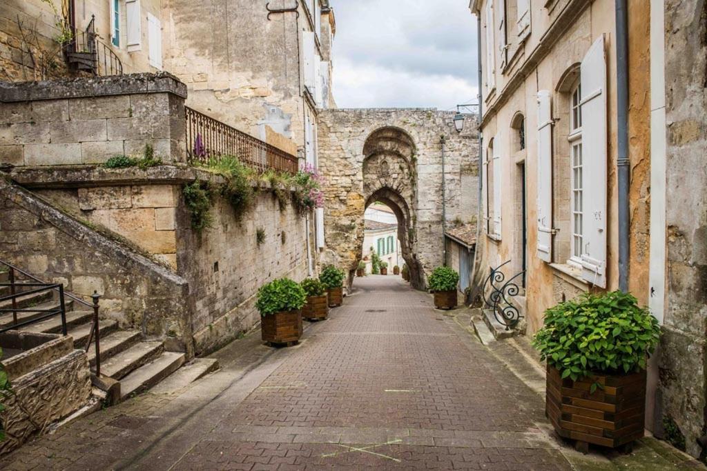 Bourg Superbe Appart Avec Vue Magnifique Екстер'єр фото